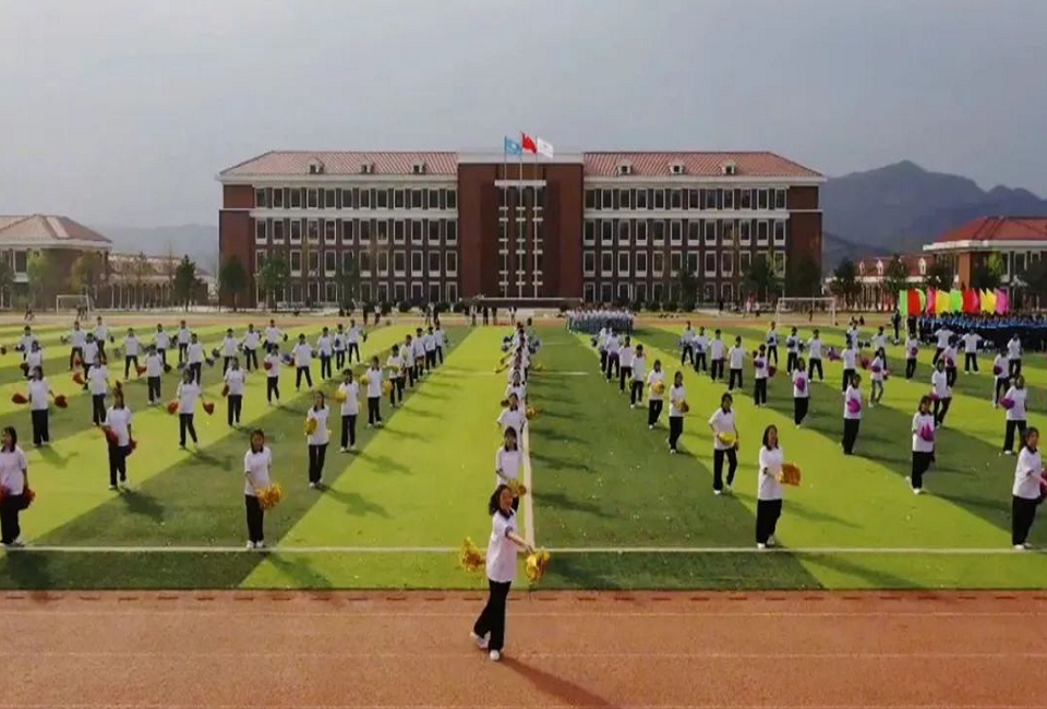 律动韶华 阳光青春丨我校举办第五届特色健身操大赛
