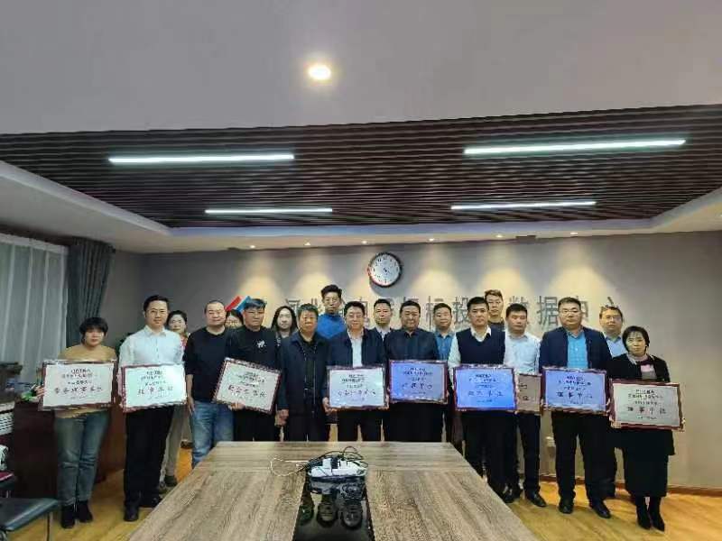 01eb5cc387ce4eaffdaab72ea8262d3.jpg