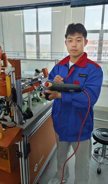 1fec7217d8b49f955f0af52f173_副本.png